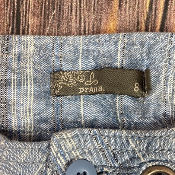 Prana Blue Striped Capris - Picture 2 of 12